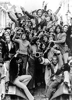 Vit�ria da Democracia