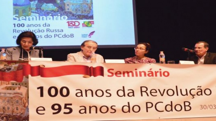 Seminário no Brasil assinala Revolução de Outubro
