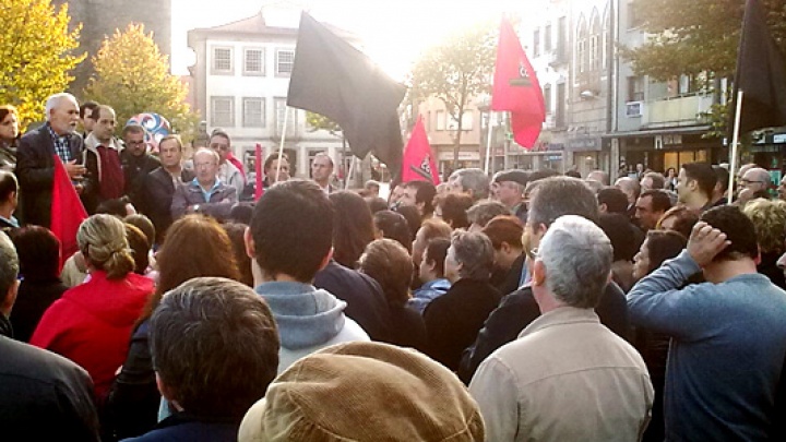 Trabalhadores desempregados de Barcelos exigem cumprimento da lei