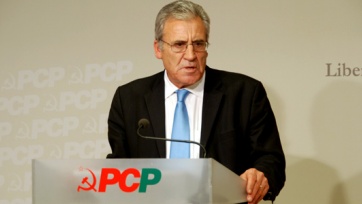 Renegociar a dívida pública - Desenvolver a produção nacional