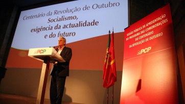 Dar a conhecer aos trabalhadores e ao nosso povo o significado, realizações e conquistas da Revolução de Outubro