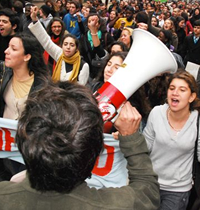 Estudantes contra política do Governo