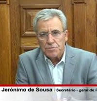 Jerónimo de Sousa saúda os emigrantes portugueses.jpg