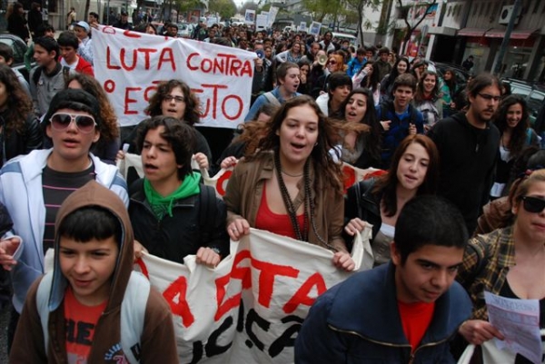 Manifestacao dos estudantes ens. secundario em Lisboa
