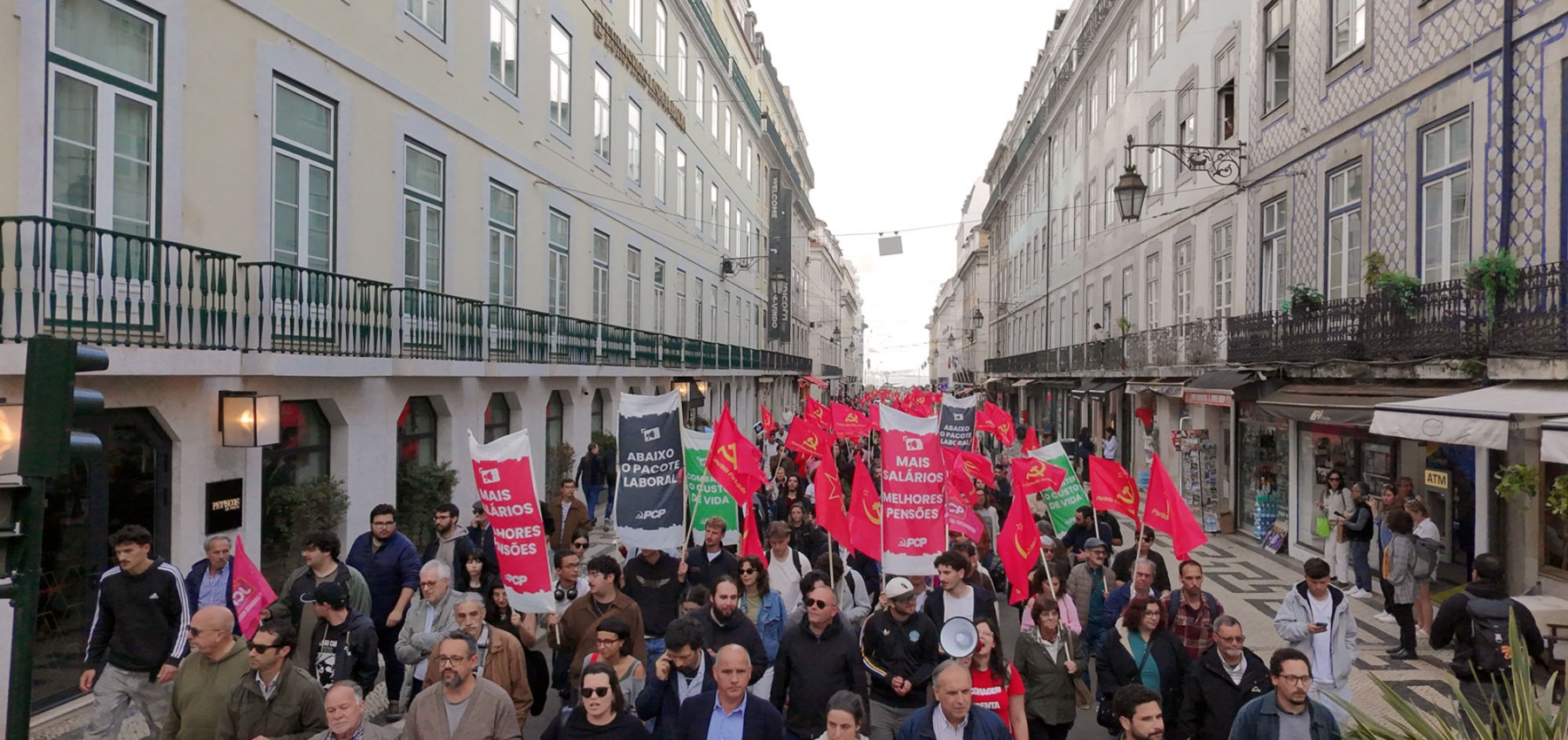 Desfile PCP «Combater o custo de vida. Aumentar salários e pensões. Abaixo o Pacote Laboral», Lisboa