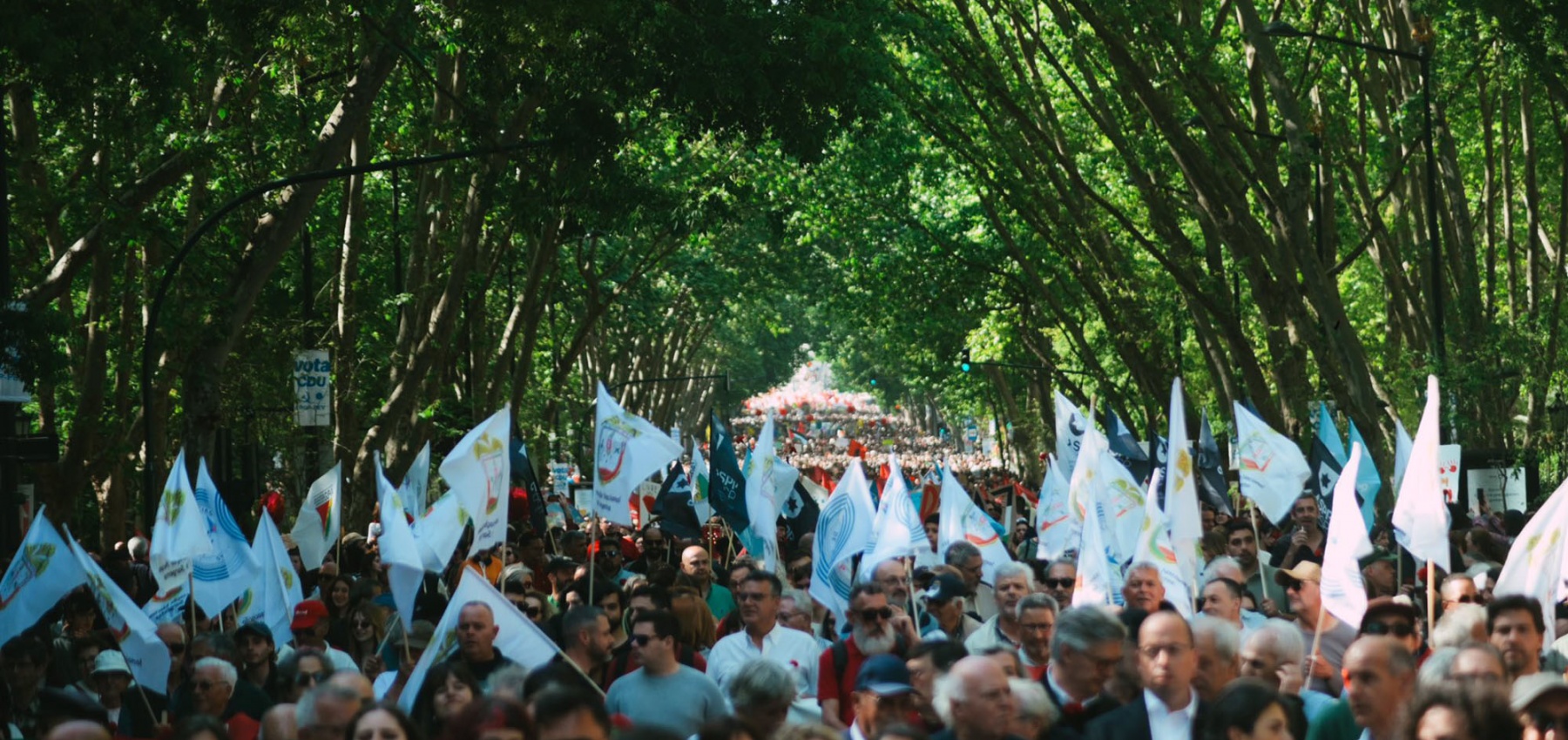 Desfile Popular Comemorativo do 51.º Aniversário do 25 de Abril