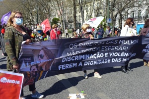 Combative journey of Portuguese women