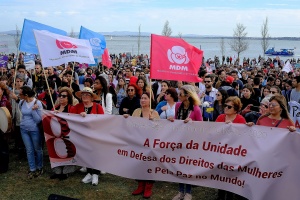 National Demonstration of Women promoted by Democratic Women's Movement (MDM)