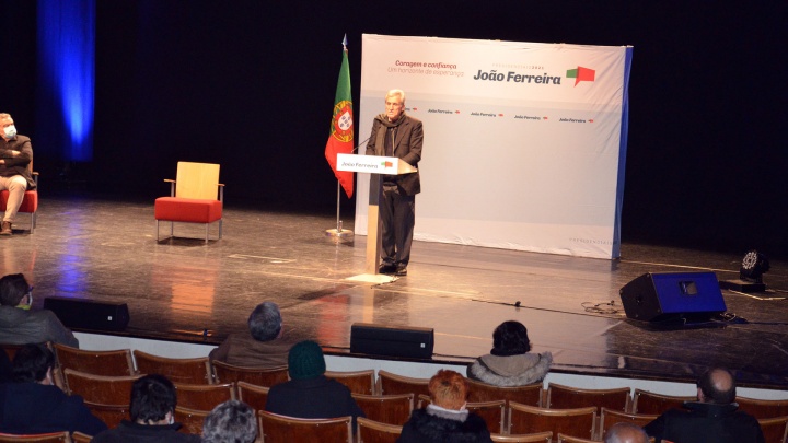 «Portugal can and must win, but with a different policy, a policy to serve the people and the country» 