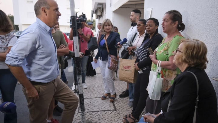 O Governo PS está a desmantelar o SNS