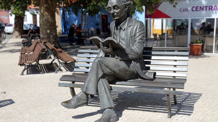 «É com enorme satisfação que evocamos e celebramos aqui, na sua terra, o escritor dessa vasta e singular obra de valor universal que foi José Saramago»