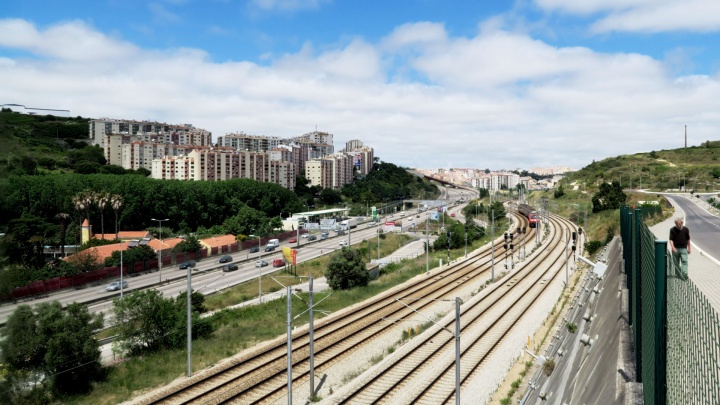Infraestruturas de Portugal (IP) - É imperioso reverter a fusão da REFER com a Estradas de Portugal