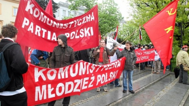 The PCP condemns the persecutory measures  against the Communist Party of Poland