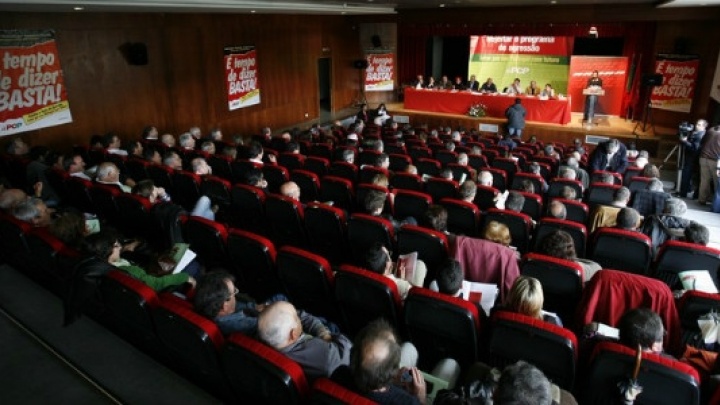 Mais fortes para continuar a luta