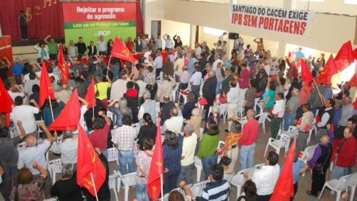 É preciso pôr fim a esta política de desastre 