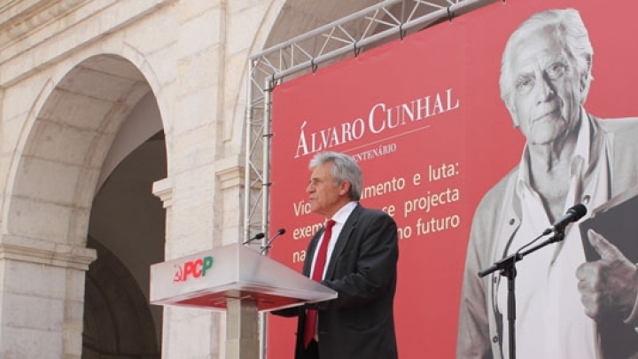 A exposição dá a conhecer, ao povo de Lisboa e ao país, a figura ímpar de Álvaro Cunhal