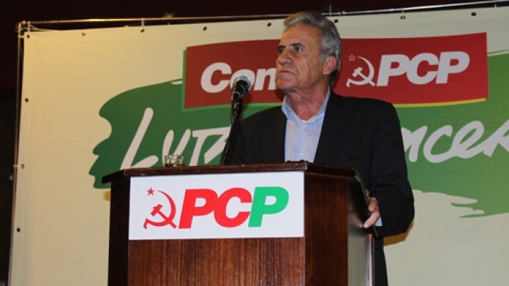 É necessária e possível uma alternativa patriótica e de esquerda