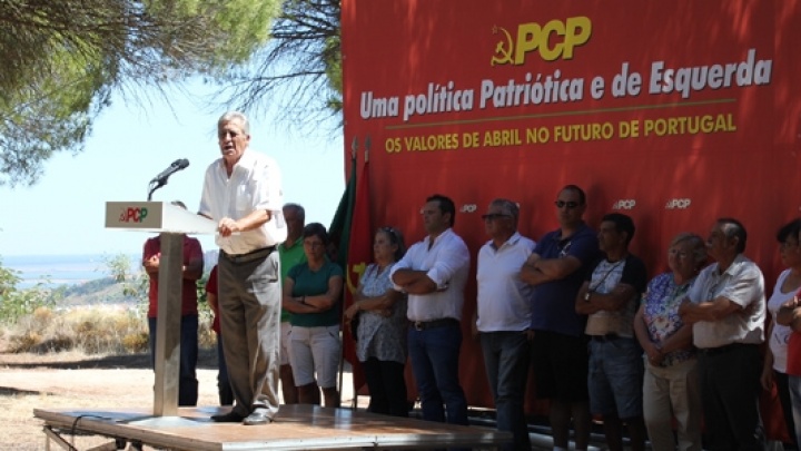Está no PCP, em convergência com os outros democratas e patriotas, a alternativa à política de direita