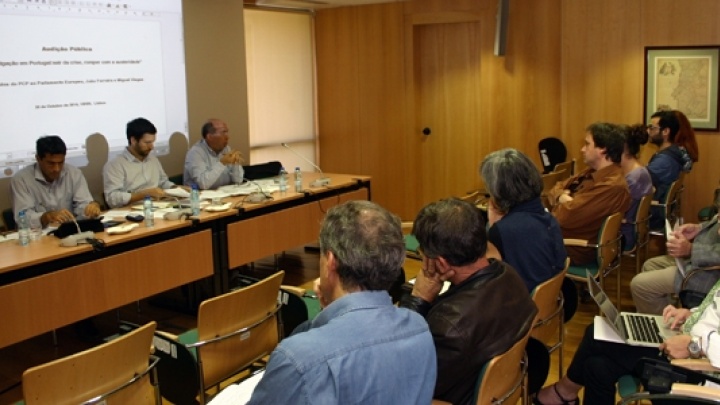 Investigação em Portugal: sair da crise, romper com a austeridade!