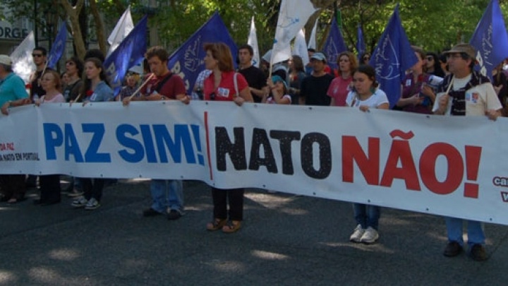 «PAZ Sim, NATO não» em entrevista à Comunic