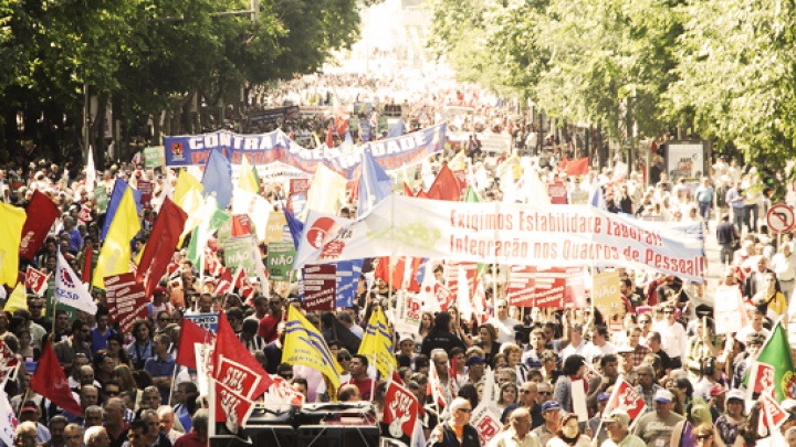 Mais do que discursos combate ao desemprego exige veto a despedimentos fáceis e baratos