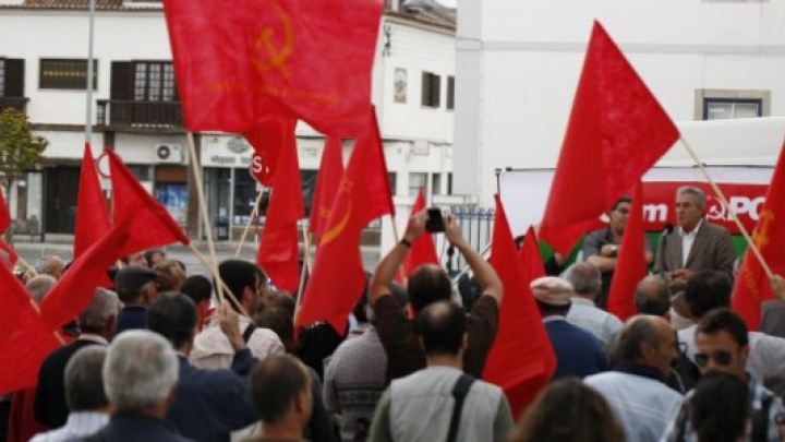 Contra a privatização da CP, em defesa do aparelho produtivo nacional