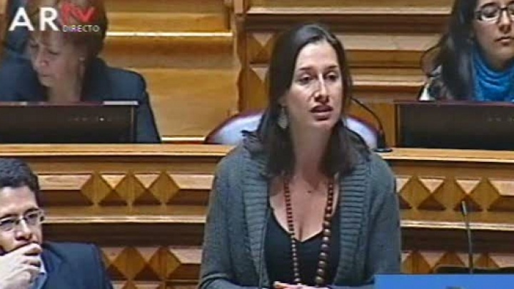 PCP apresenta iniciativas de combate à precariedade no sector público e privado