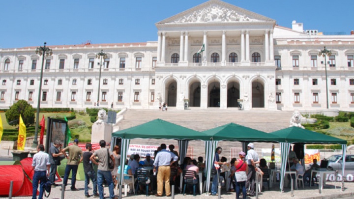 Luta da Função Pública frente ao Parlamento