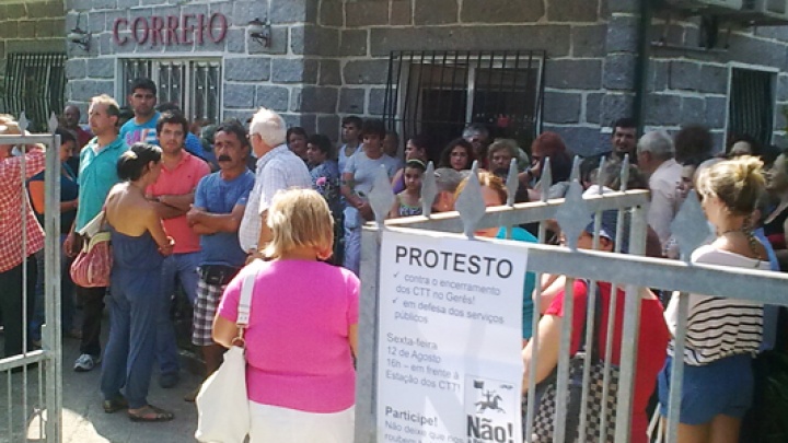PCP promove protesto. CTT no gerês já não encerram. Vale a pena lutar