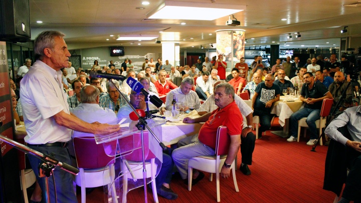 Encontro com profissionais do Sector do Táxi