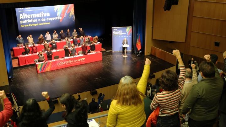 Portugal needs an alternative policy capable of building a Portugal with a future