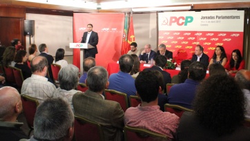 «Libertar Portugal do colete-de-forças é indispensável para o desenvolvimento nacional»