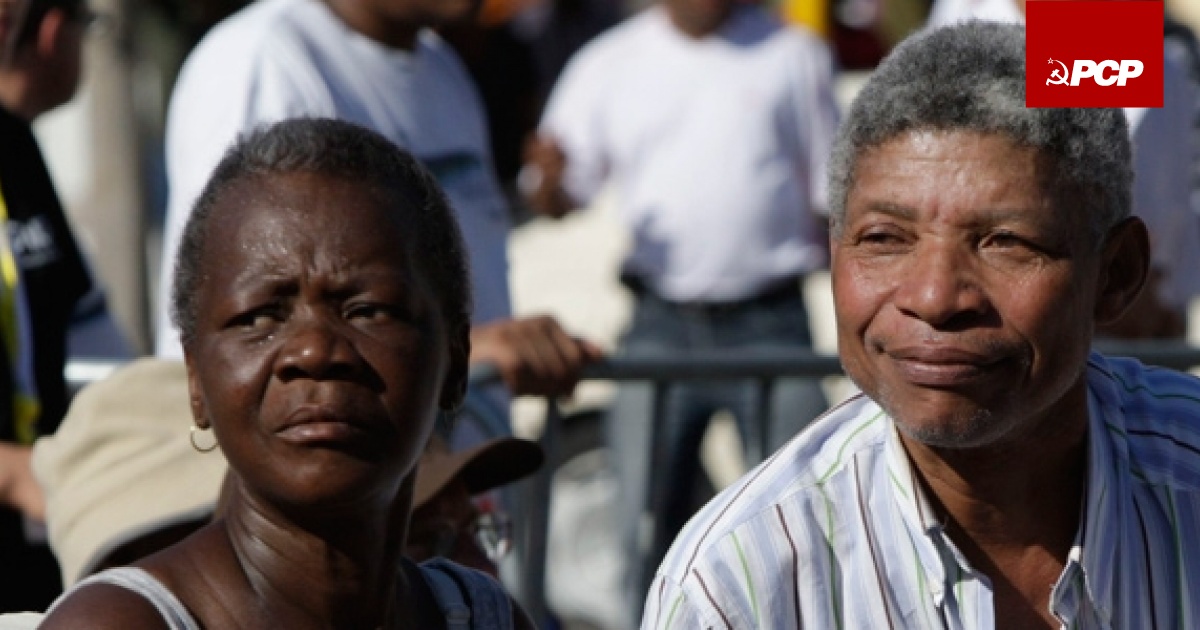 Dia de África - O PCP saúda os imigrantes e os povos africanos
