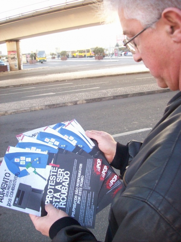 Acção de protesto contra o aumento do preço dos combustiveis