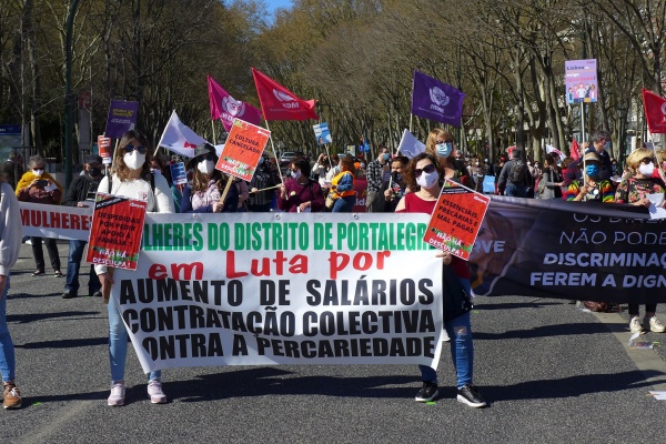 Combative journey of Portuguese women