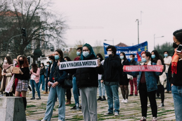 Combative journey of Portuguese women