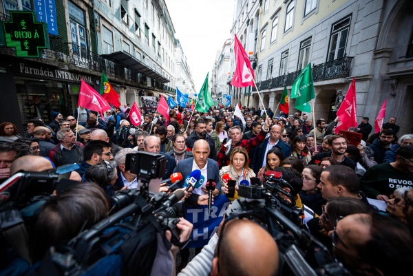 Comício CDU enche Rossio