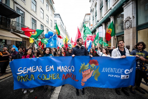 Comício CDU enche Rossio