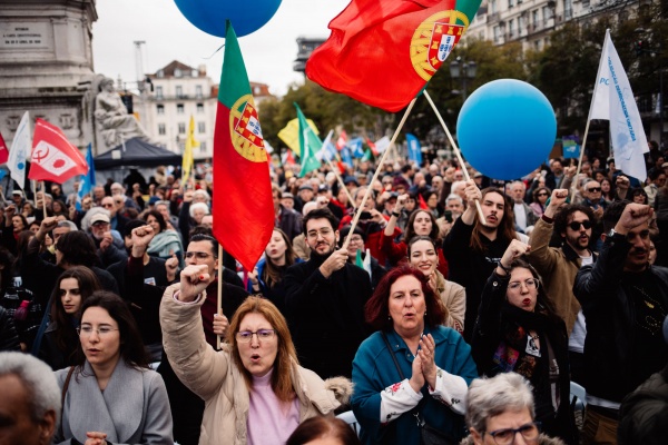 Comício CDU enche Rossio