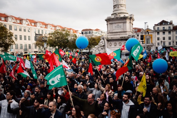 Comício CDU enche Rossio