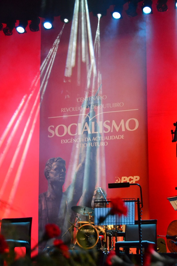 Comício comemorativo do Centenário da Revolução de Outubro