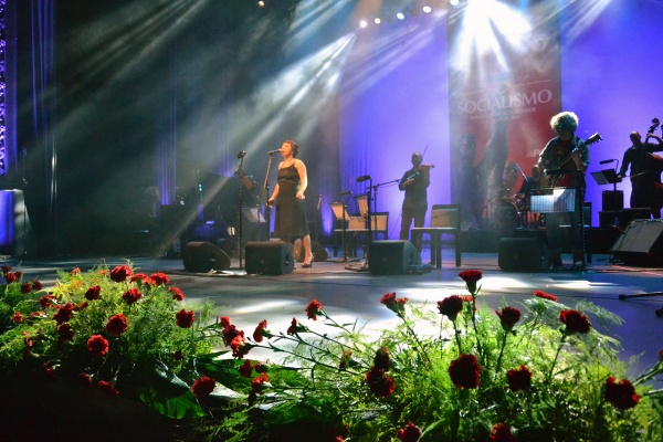 Comício comemorativo do Centenário da Revolução de Outubro