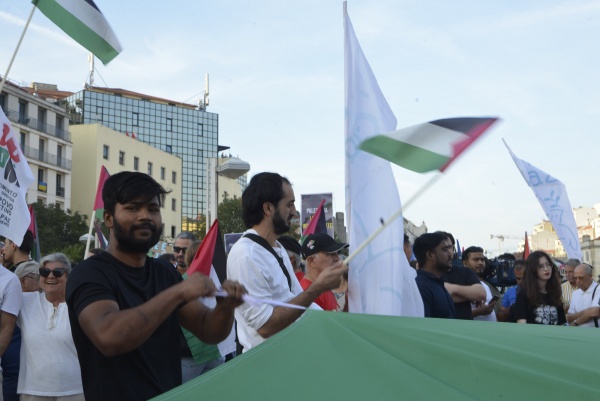 Concentração "Pela Paz no Médio Oriente! Pelos direitos do povo palestiniano"