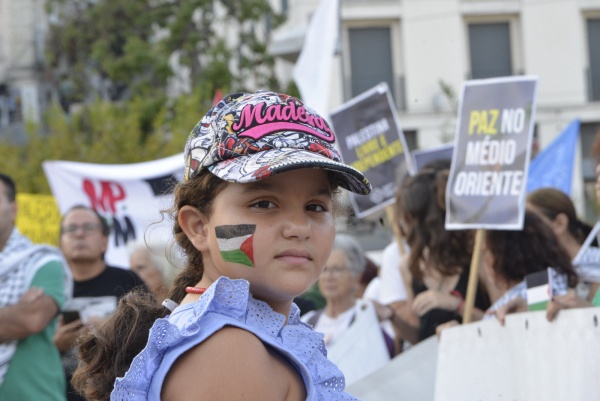 Concentração "Pela Paz no Médio Oriente! Pelos direitos do povo palestiniano"