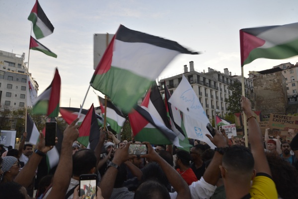 Concentração "Pela Paz no Médio Oriente! Pelos direitos do povo palestiniano"