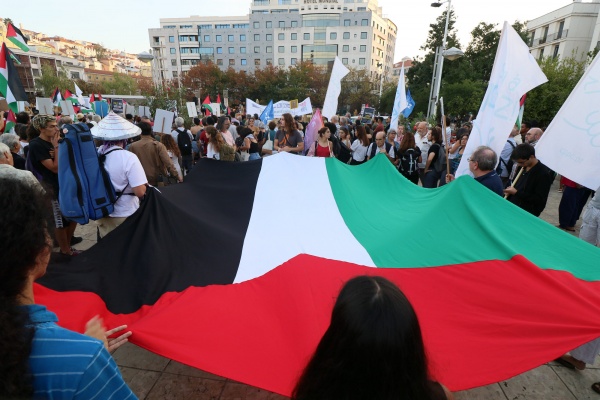 Concentração "Pela Paz no Médio Oriente! Pelos direitos do povo palestiniano"