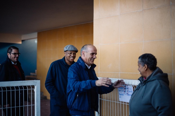 Contacto com a população e Associações na Cova da Moura