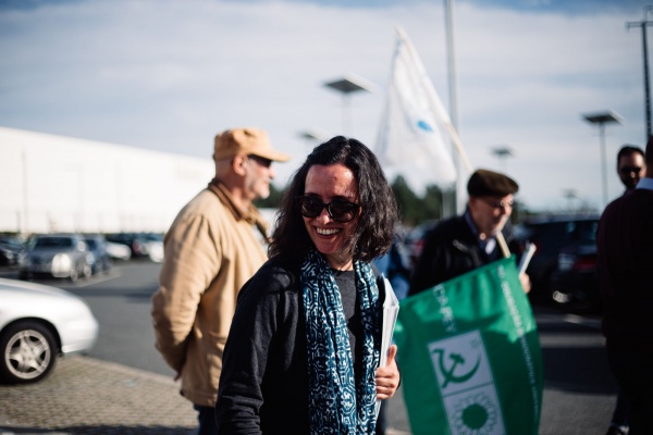 Contacto com trabalhadores da Faurecia