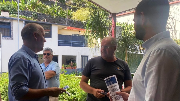 Contacto com trabalhadores e população no Funchal