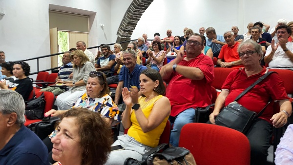 Contacto com trabalhadores e população no Funchal